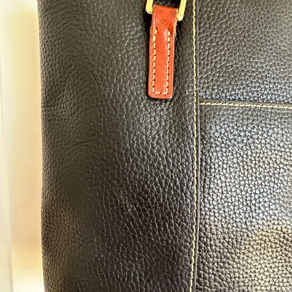 EUC Black Dooney and Bourke tote with Brown leather handles - Picture 4 of 6